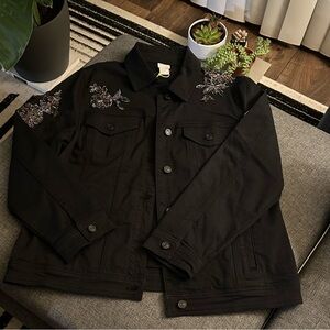 Chico's Women Black Denim Trucker Jacket
